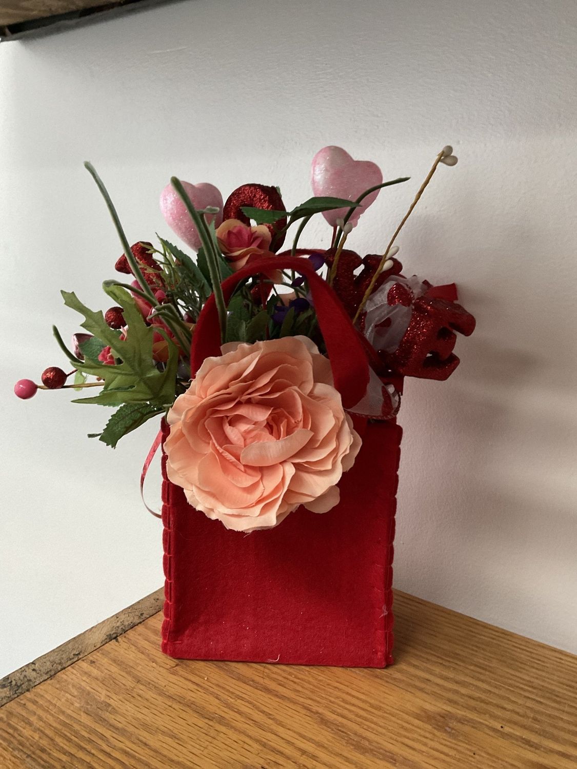 Valentine&#39;s Felt Gift Bags