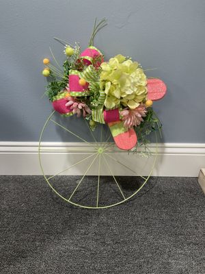 Wreath Bicycle 18 in-Green w/Pink Ribbon and Popsicles