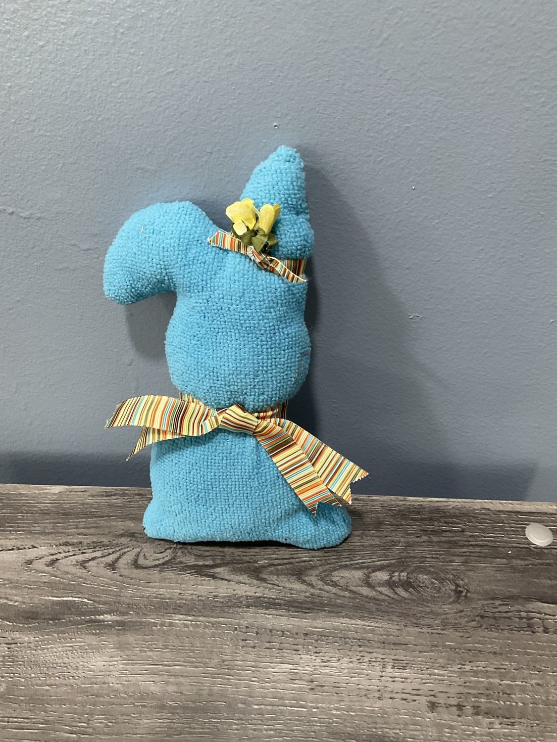 725 Rabbit Dark Blue w/Striped Ribbon Tie 4.5x1x8.5