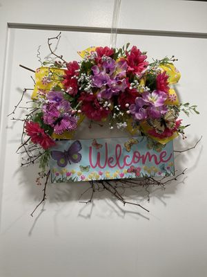 Grapevine Wreath &quot;Welcome&quot; with Colorful Flowers and Butterflies