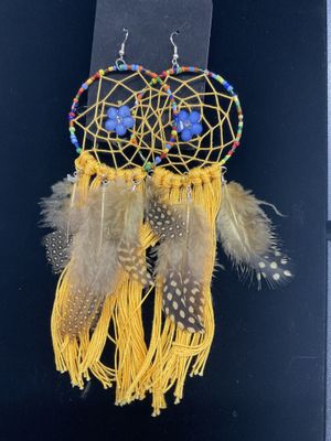 OTD E229 Earrings Dream Catcher-Yellow, Blue Daisies w/Speckled Feathers