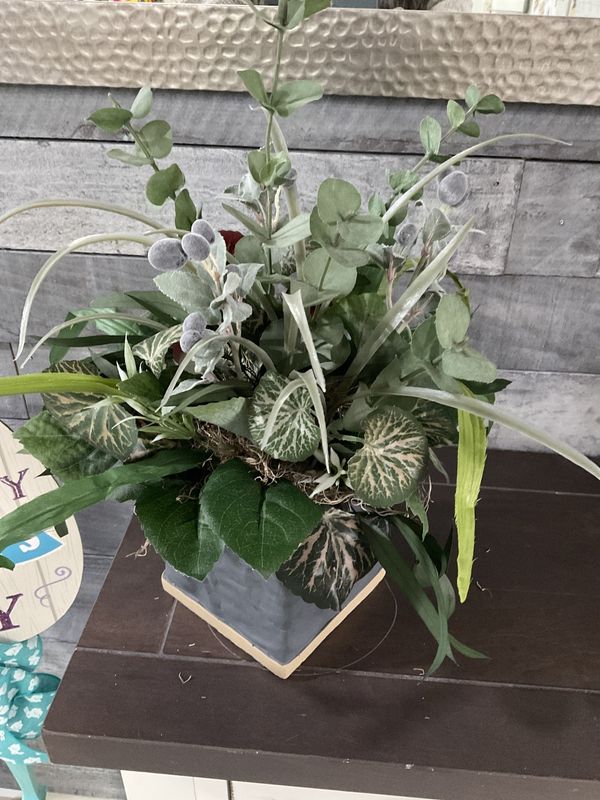 Centerpiece Grey Container w/Greenery