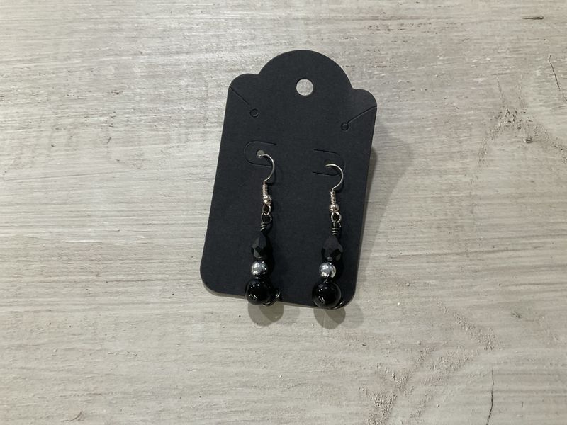 E212 Small Black Earrings