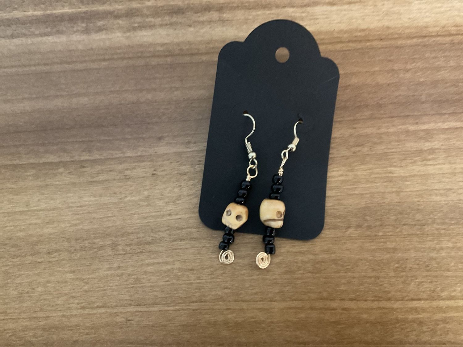 SKE10 Skull Earrings