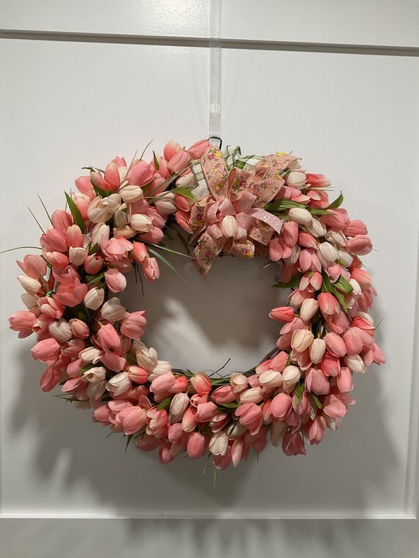 Wreath Grapevine 18 in-Pink Tulips w/Pink and Green Bow