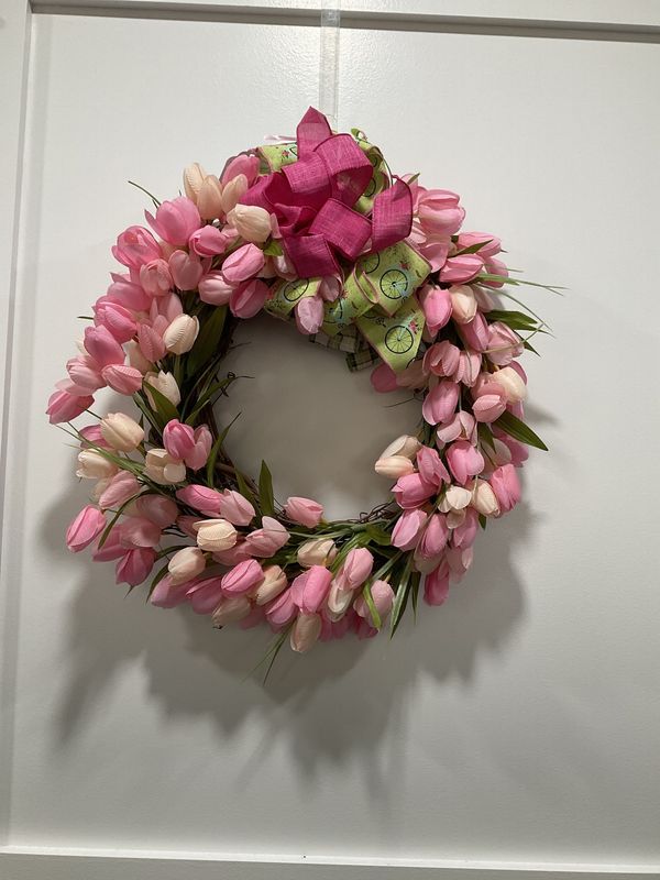 Wreath Grapevine 14 in-Pink Tulips w/Hot Pink and Green Bicycle Ribbon