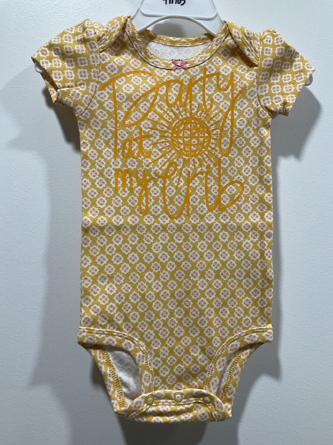 Onsie Yellow and Pink Print w/Yellow &quot;Party At My Crib&quot; short sleeve 9 month