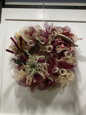Wreath Square Mesh 20 in-Tan/Maroon Pussywillows