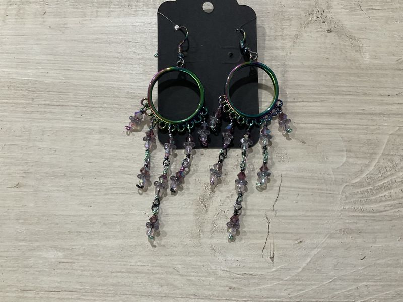 E203 Metallic Earrings w Lavendar Crystals