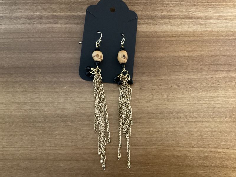OTD SKE8 Skull Earrings With Gold Chains