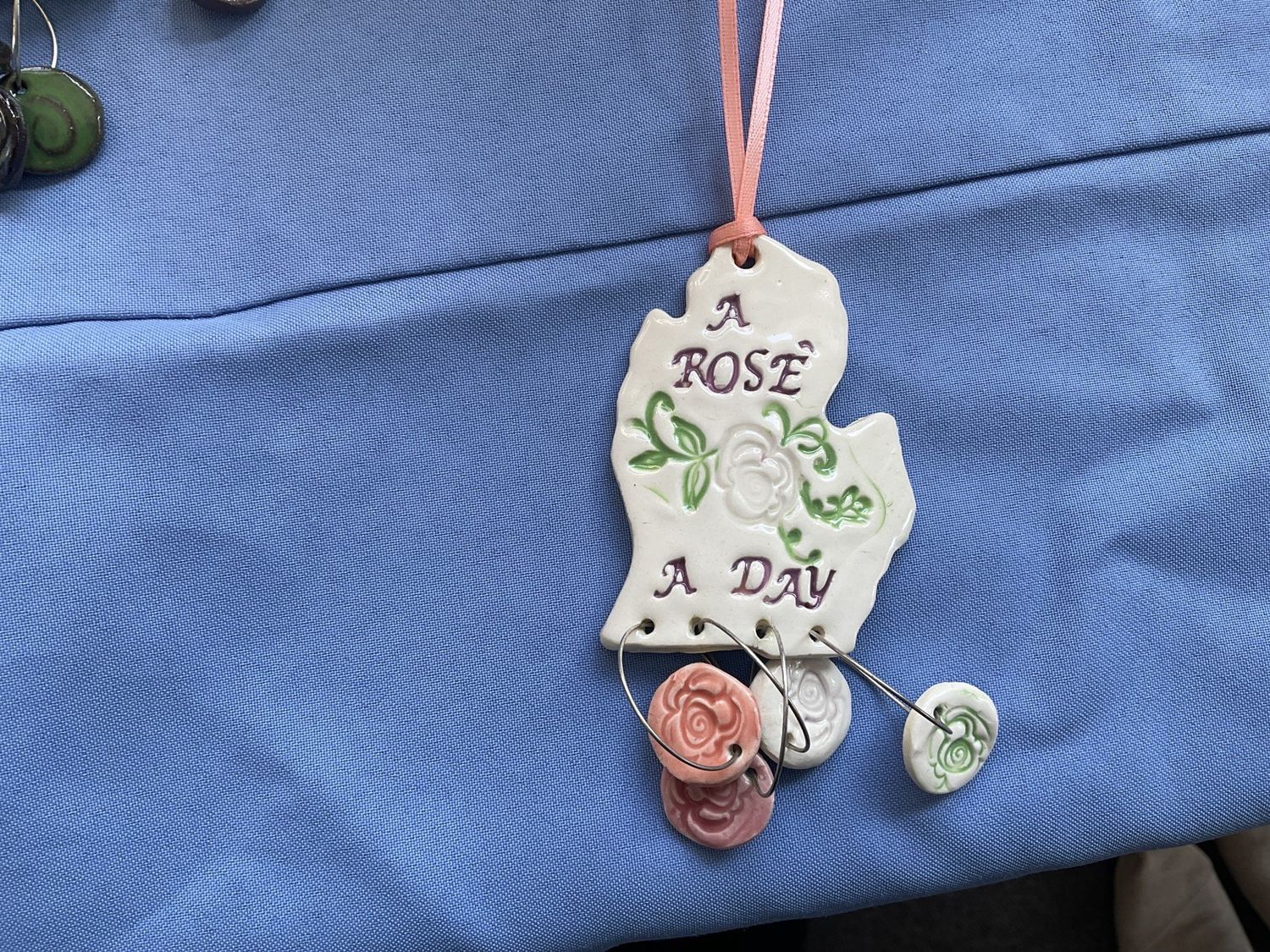 Wine Huggers A Rose&#39; A Day