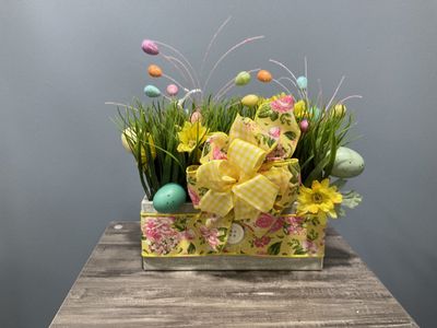 W-MNFT Centerpiece Box 10x10 Colored Eggs, Yellow Flowers and Pink Rose Ribbon