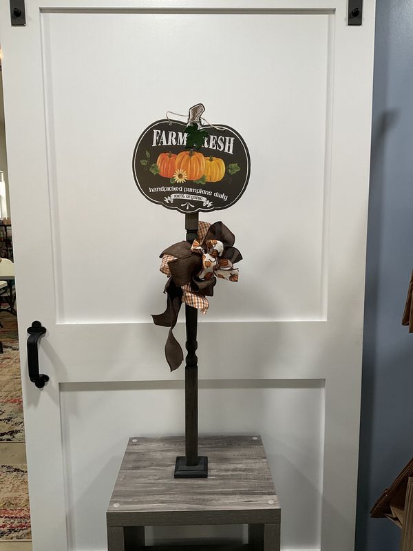 1441 Standing Sign 38 in-Brown &quot;Farm Fresh&quot; w/Brown and Pumpkin Ribbons