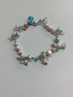 B009 Freshwater Pearls with Shades O Turquoise Crystal Bracelet with Silver Wire