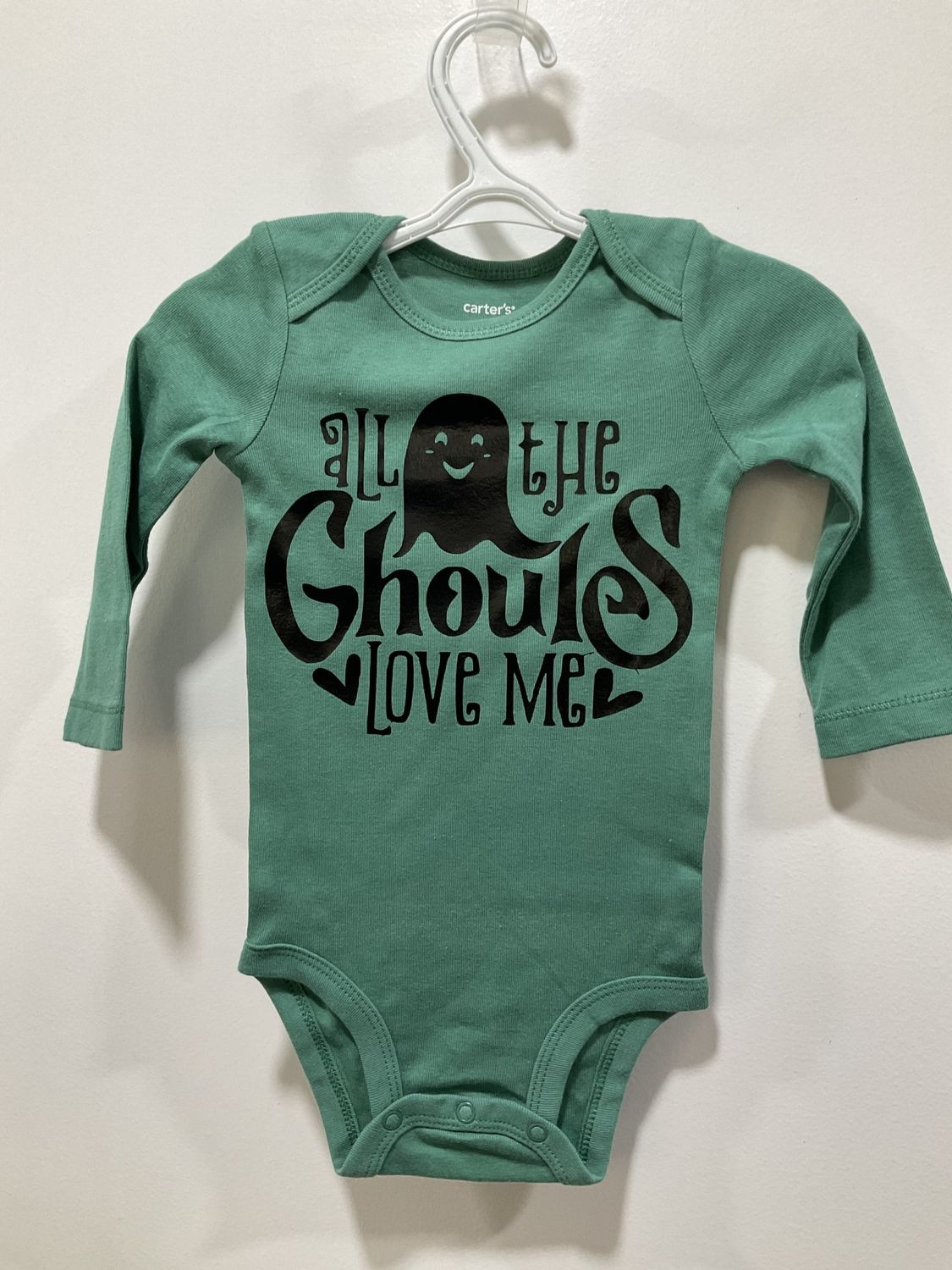 Onsie Green w/Black &quot;All The Ghouls Love Me&quot; long sleeve 9 month