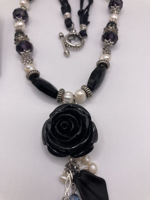 GNSI Black Rose Set