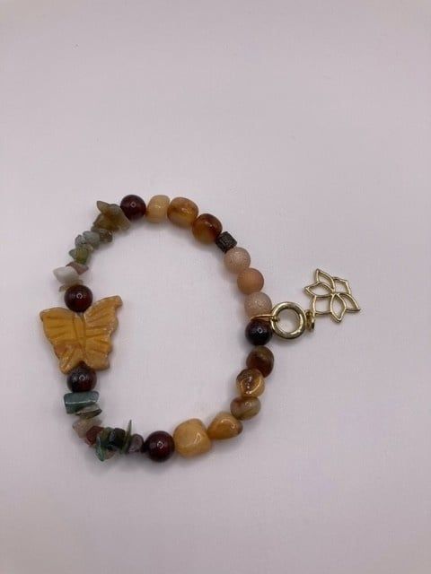 Aventurine Butterfly and Gem Chips Stretch Bracelet