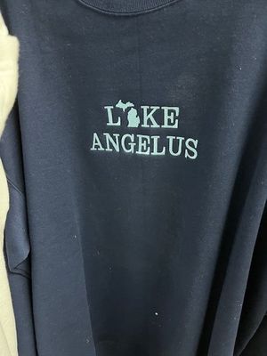 TM Crew Sweatshirt Blue Lake Angelus