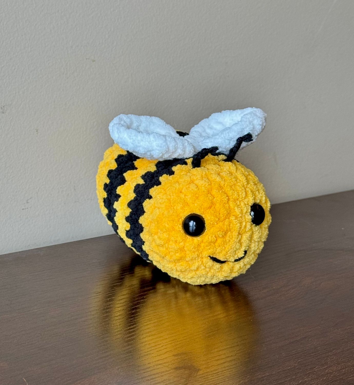 Plushy Bumble Bee