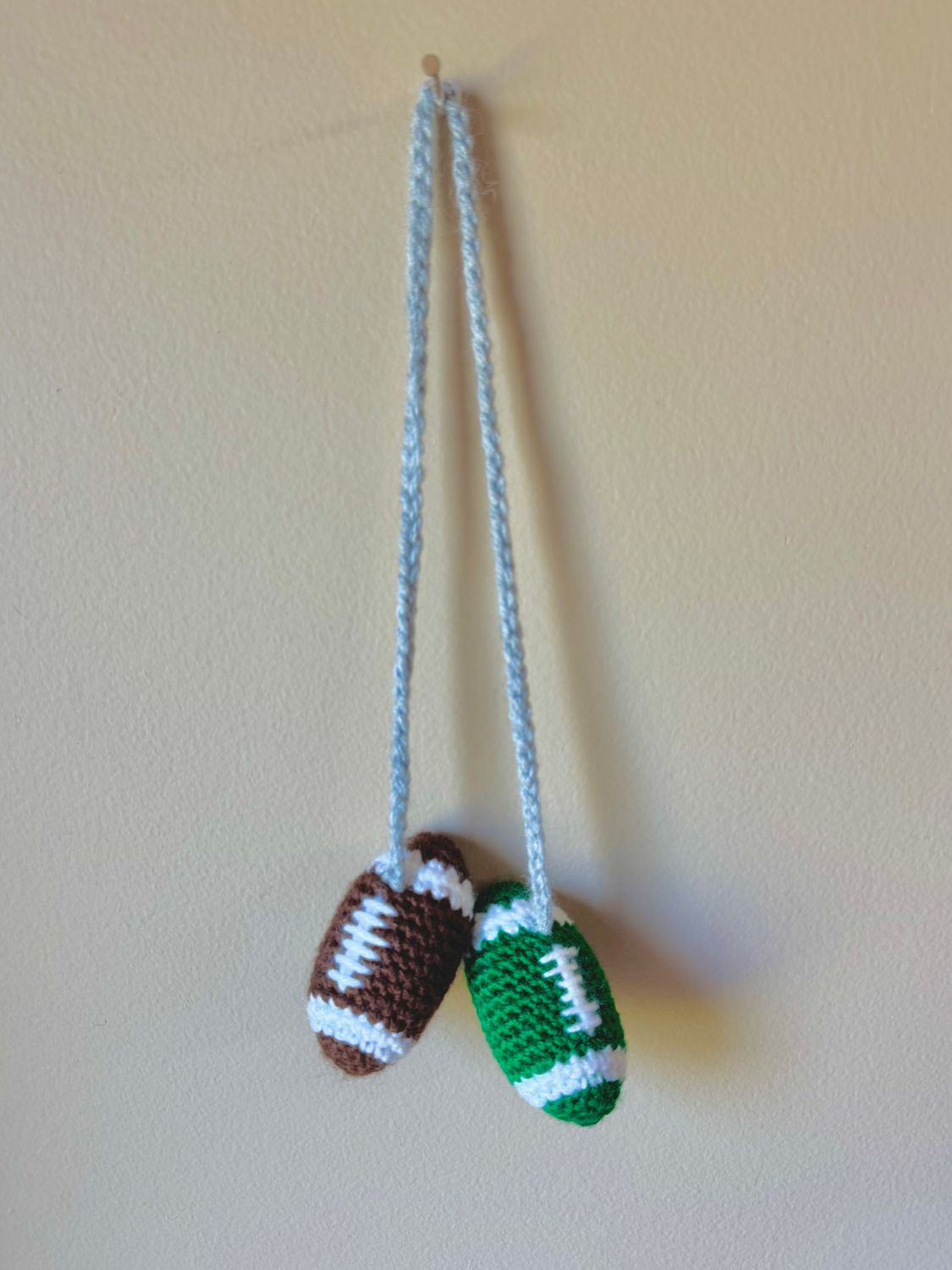 Seasonal Mirror Hanger