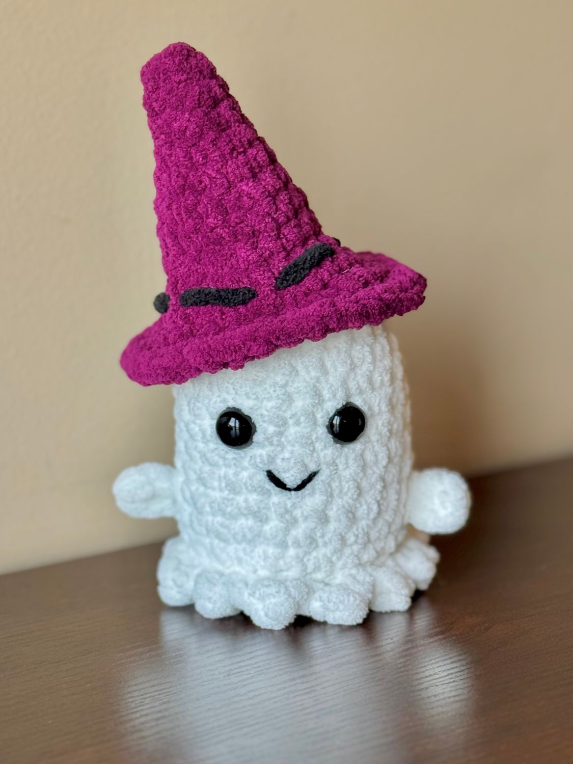 Plushy Ghost w/ Hat - Purple