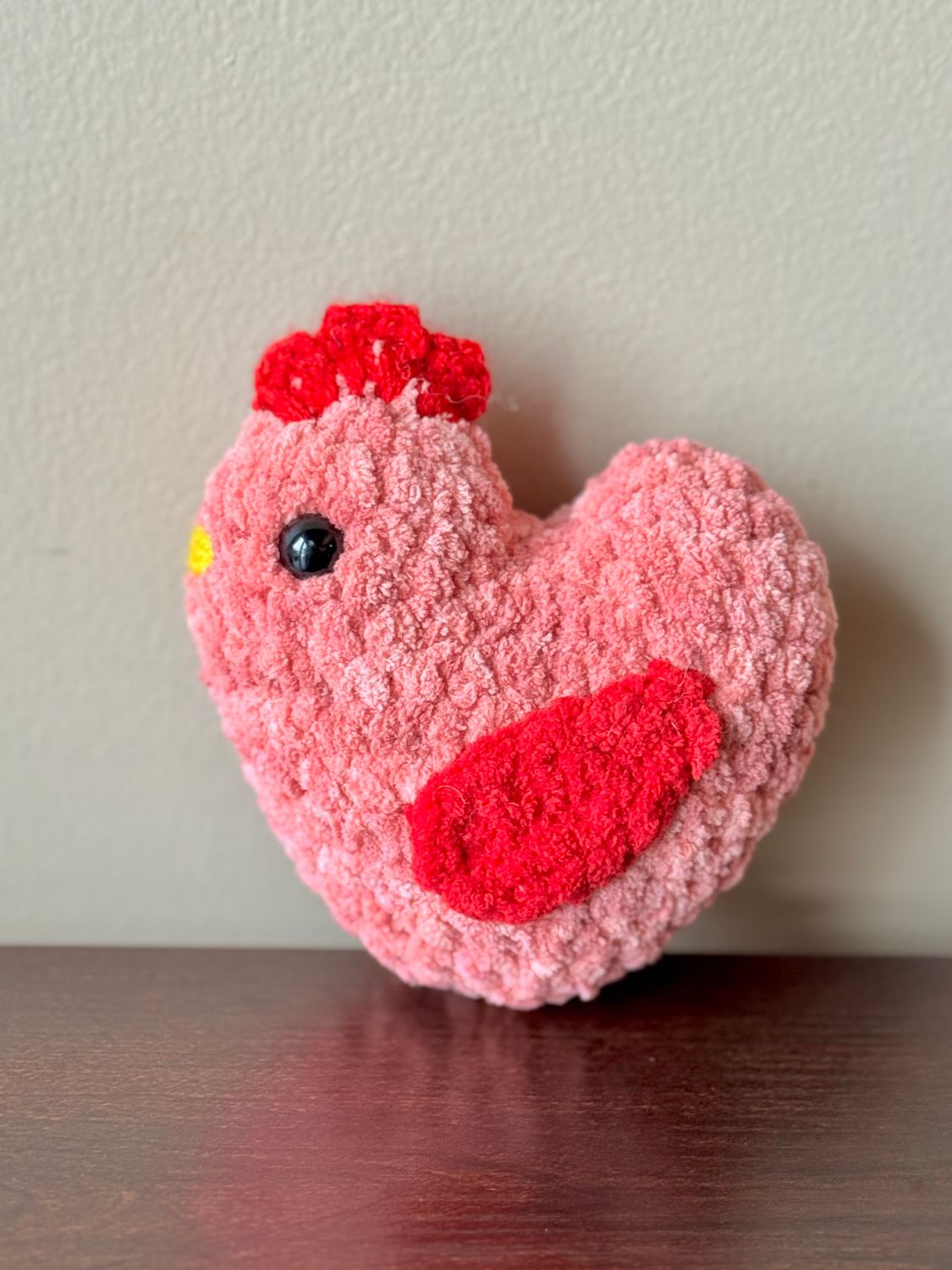 Plushy Heart Chicken - Red