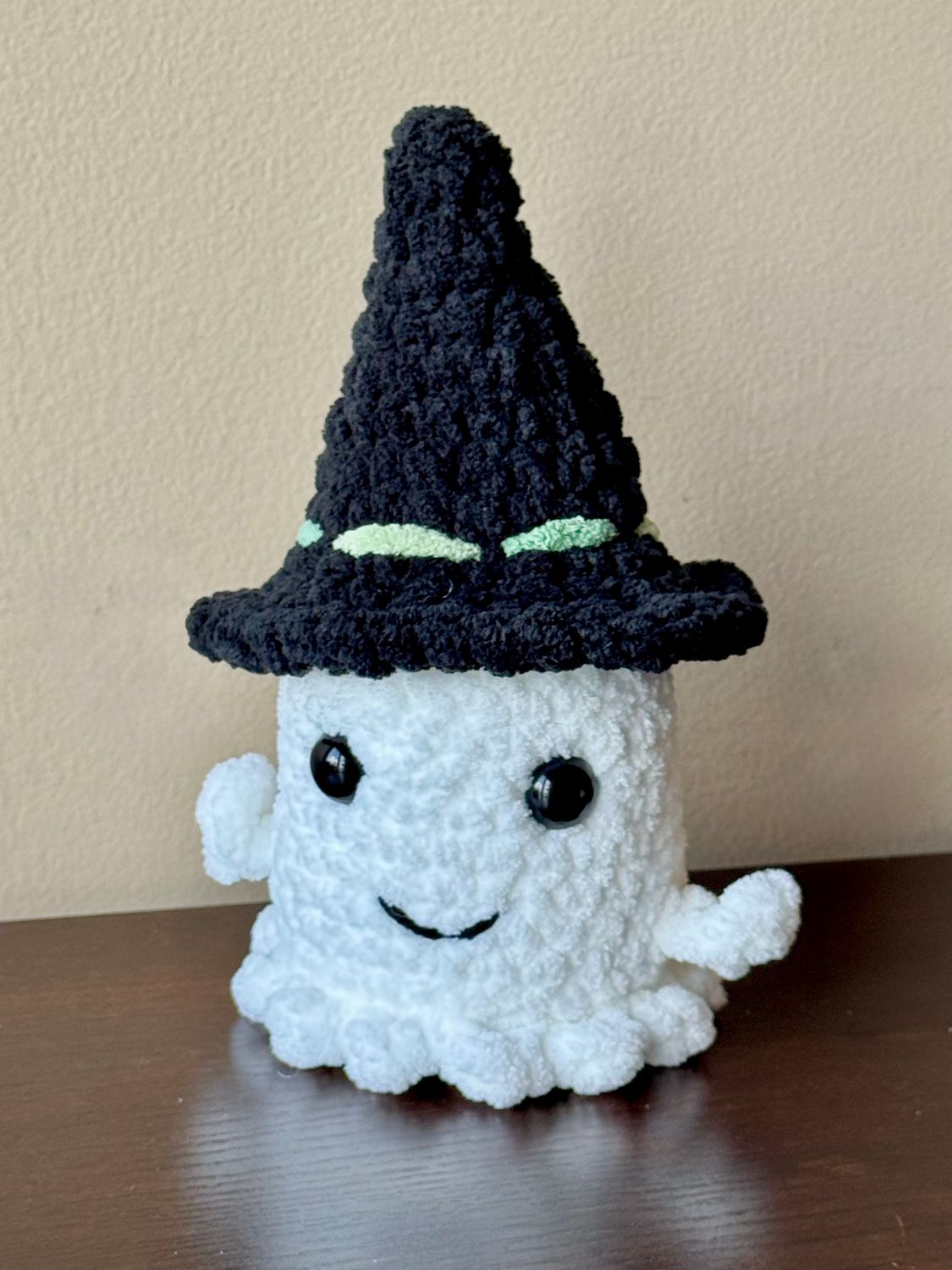 SC - Plushy Ghost w/ Hat - Black