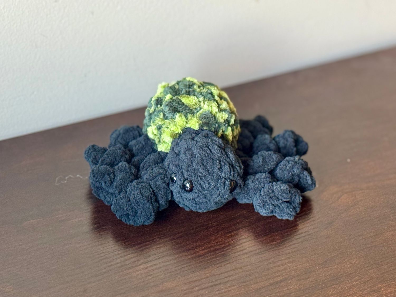 SC - Plushy Spider - Small - Black/Green