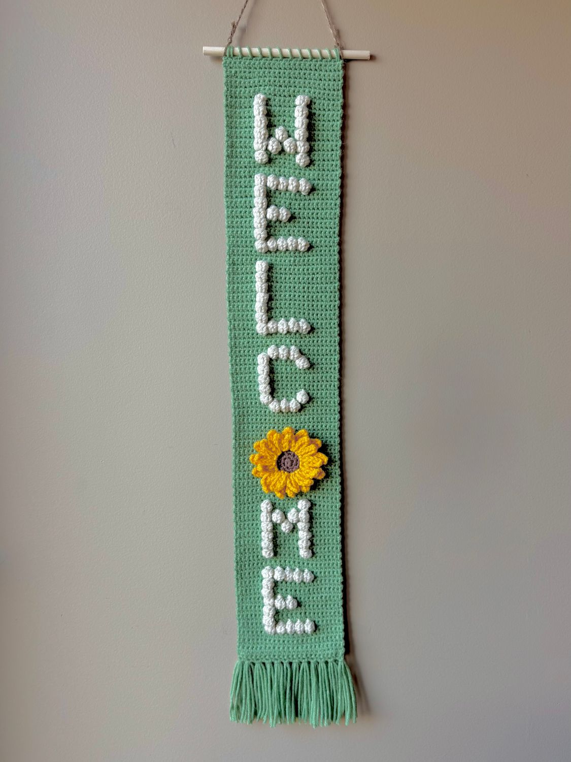SC - Tapestry - Welcome Banner - Green