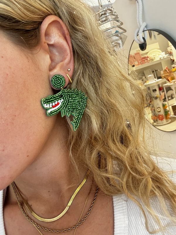 Beaded Alligator Earrings/Green