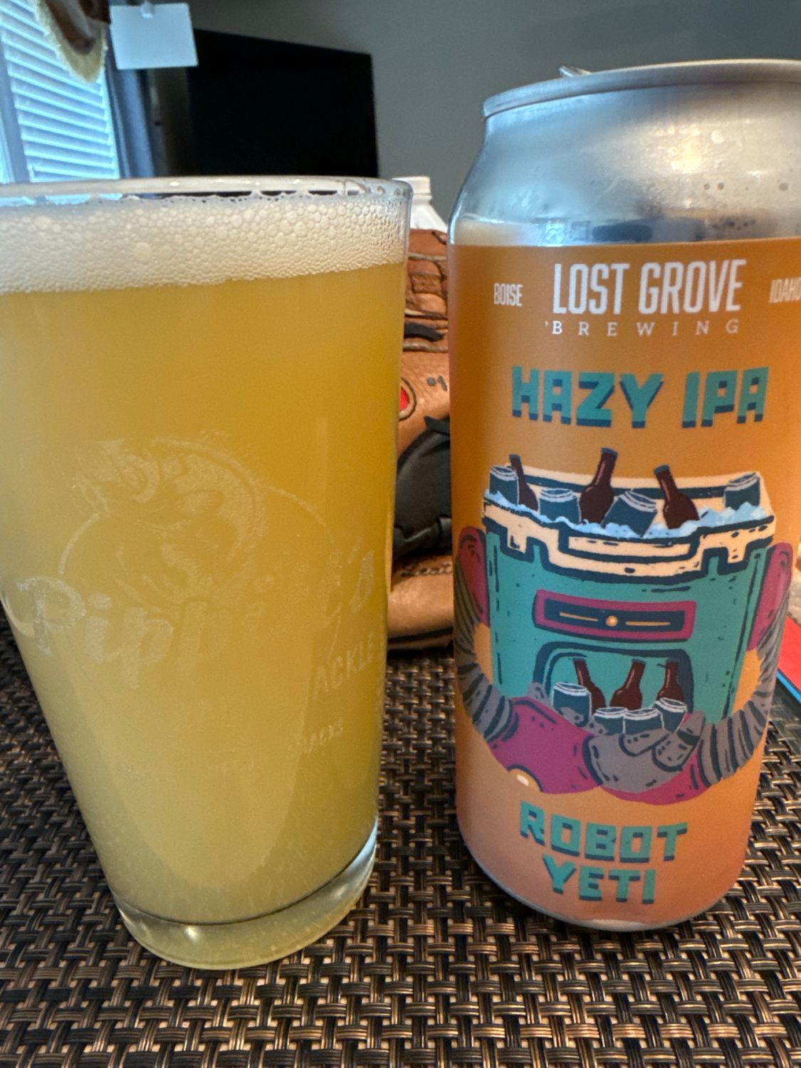 Lost Grove Robot Yeti Hazy IPA 4pk 16oz cans