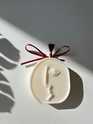 Round face candle