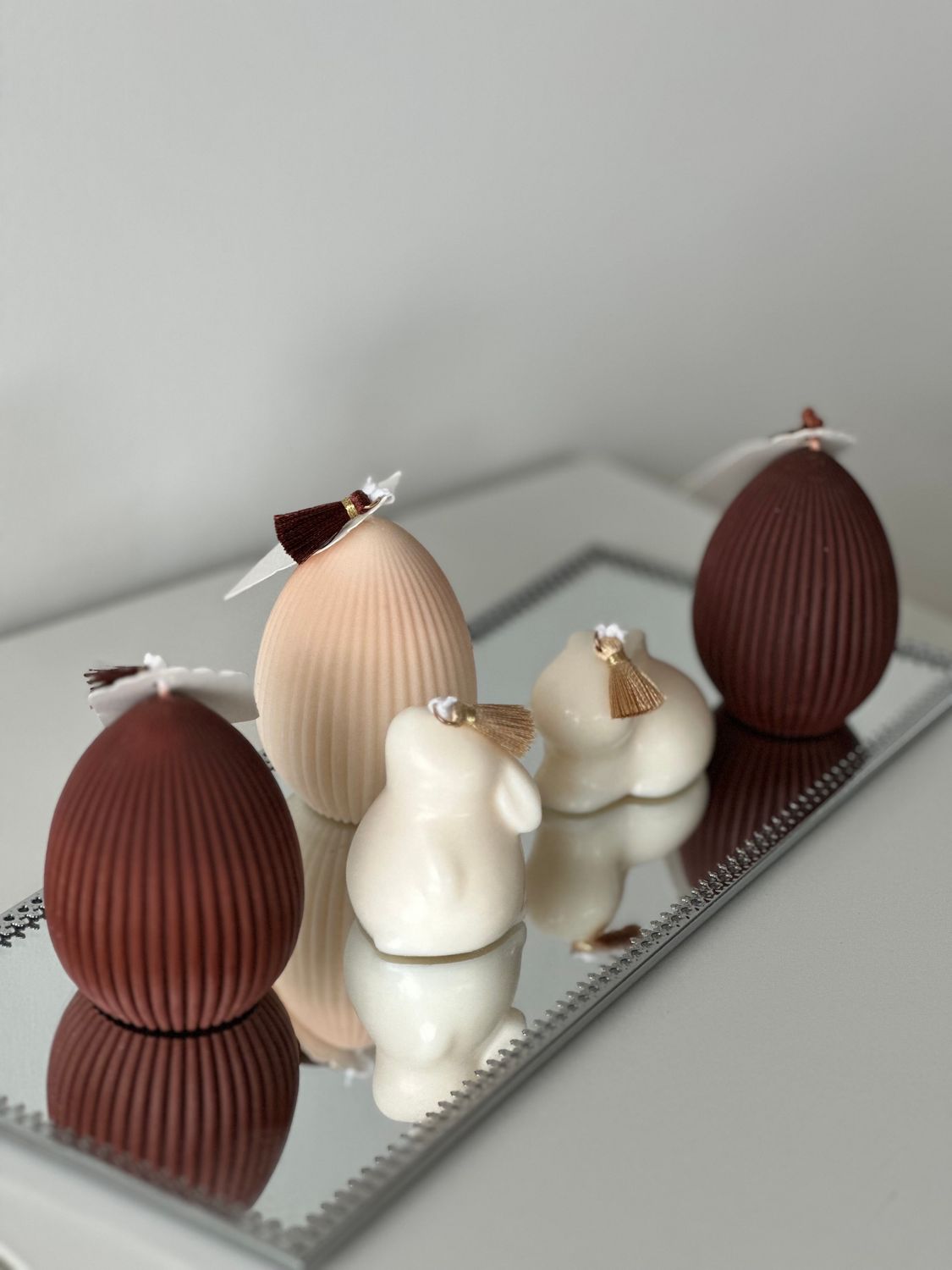 Easter textured egg candle