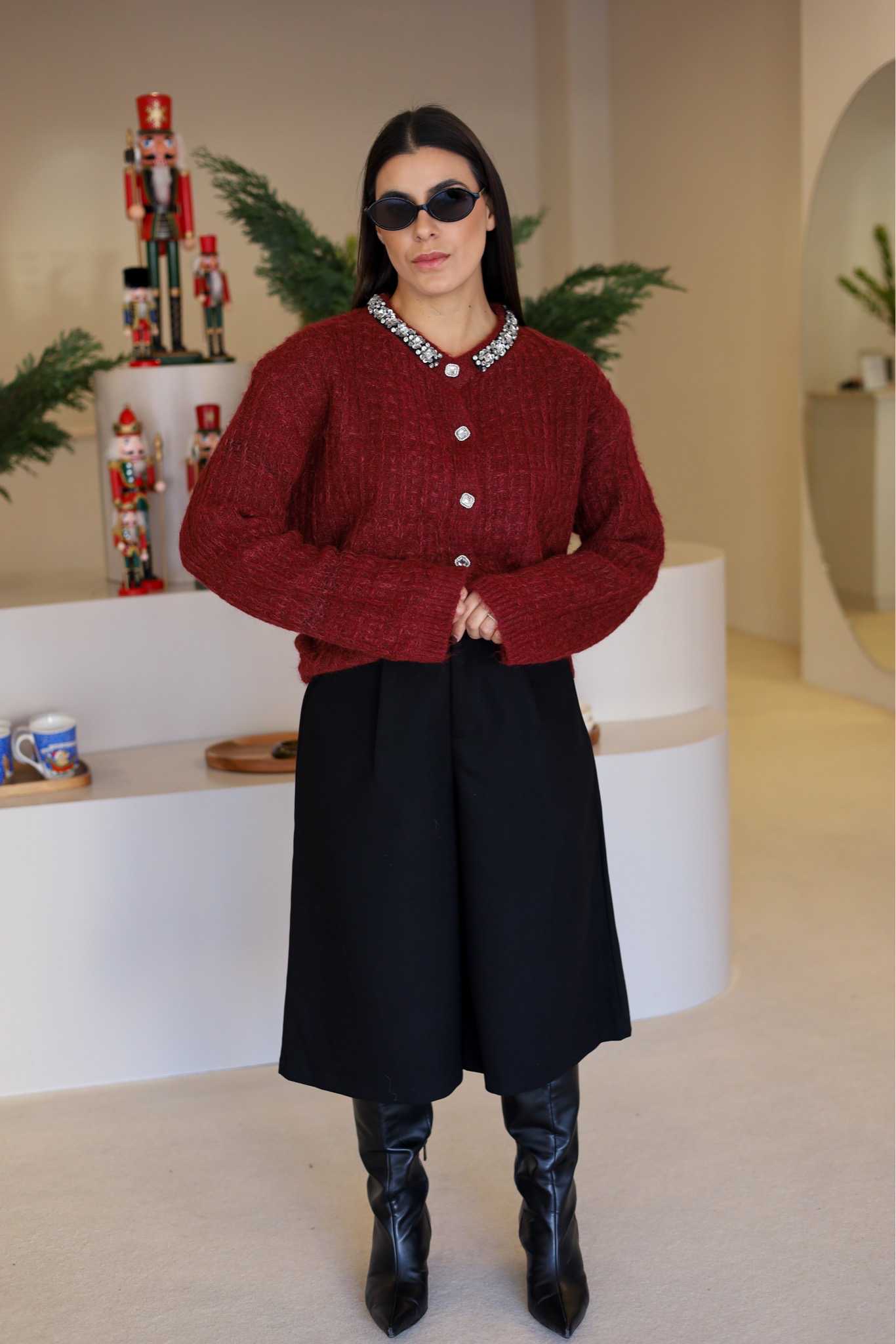 CASACO BORDO COM PEDRAS NA GOLA