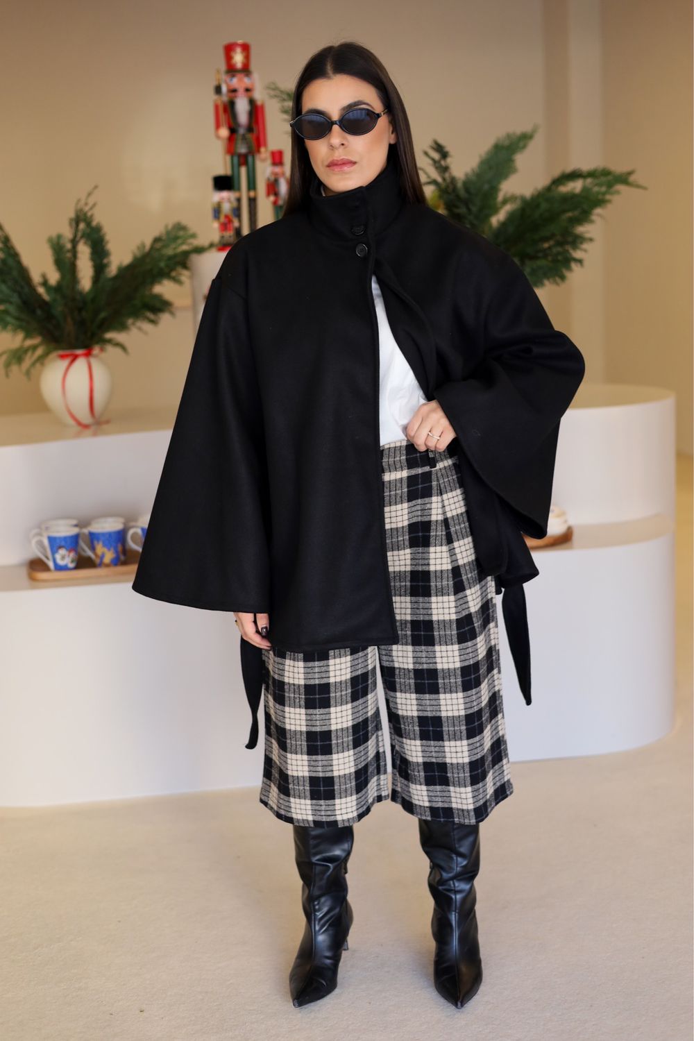 BERMUDAS PADRÃO PRETO