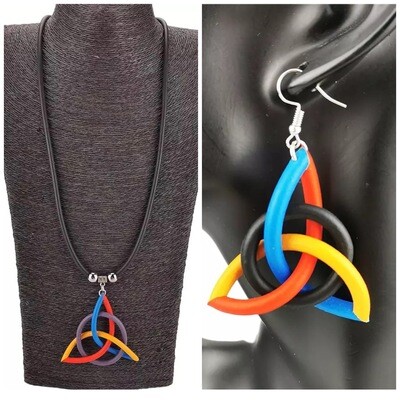 Multicolor Rubber Necklace Set
