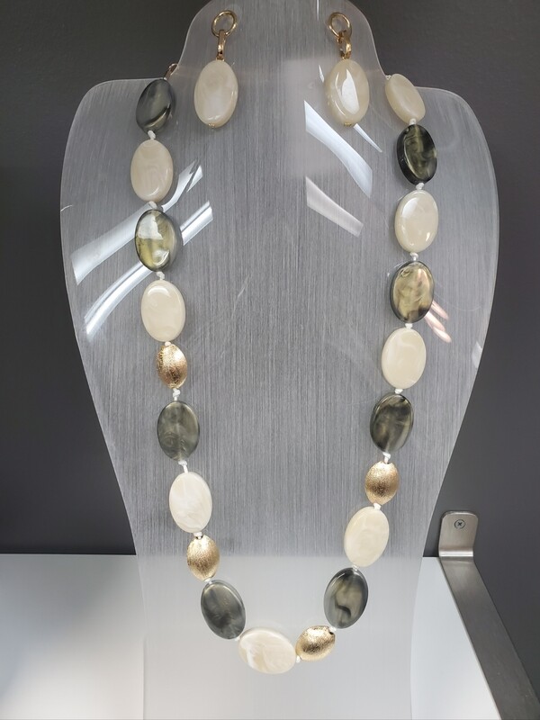 Assorted Shells Necklace Set