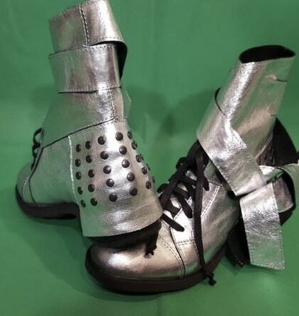 Grunge Leather Bootie Silver