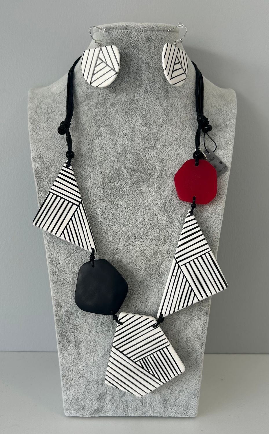 Zenith Necklace Set
