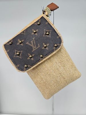 Summer So Louie Crossbody