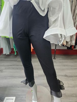 Capri Bow Leggings