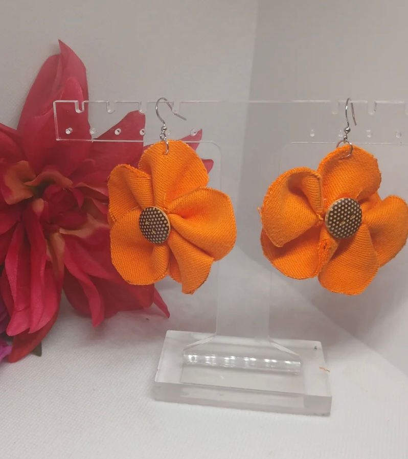 Bloom Button Earrings Small
