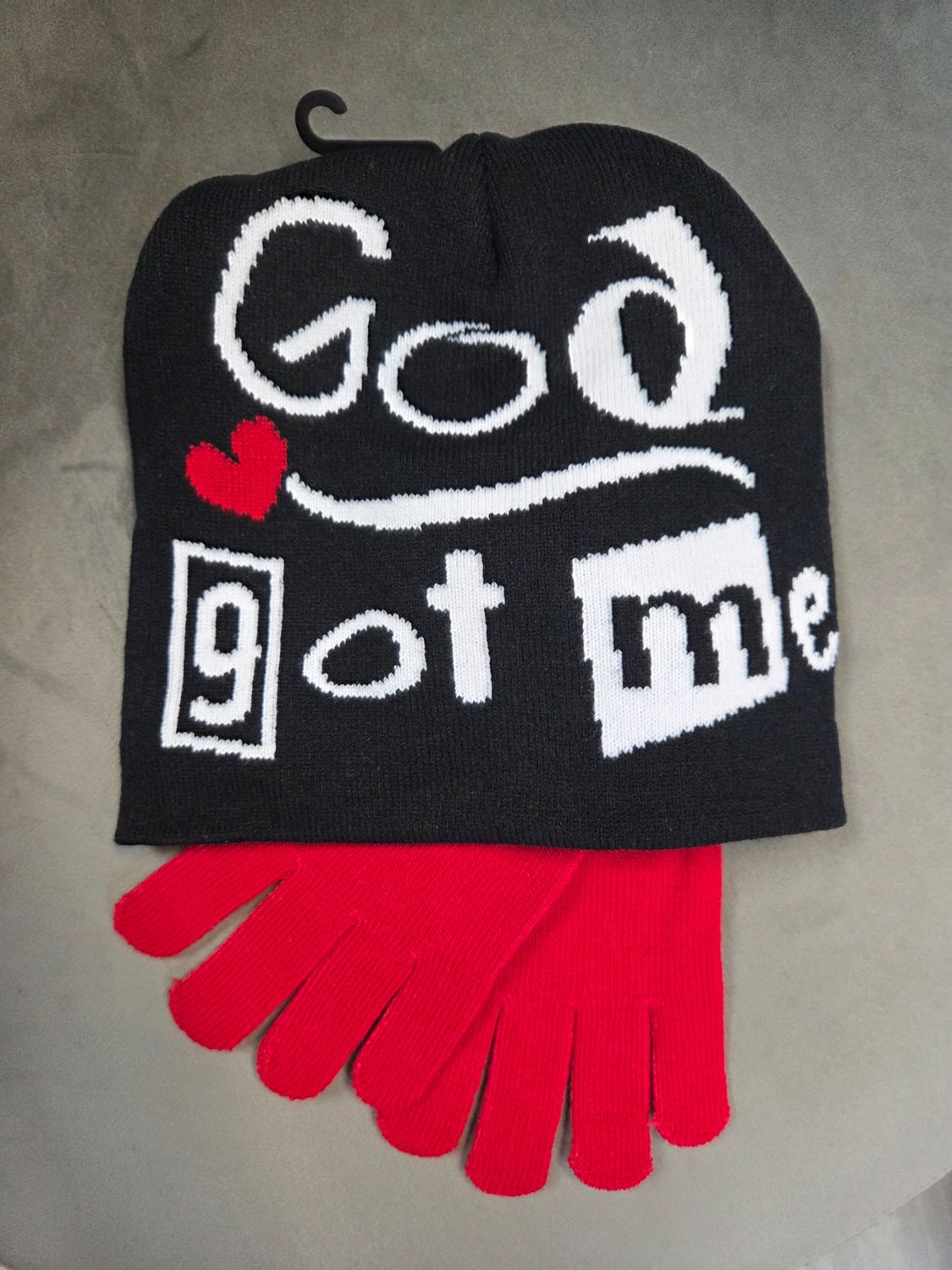 God Got Me Hat/Glove Set