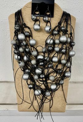 Wooden Wax Cord Necklace Set