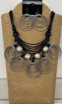 Grey Synthetic Leather Necklace Set