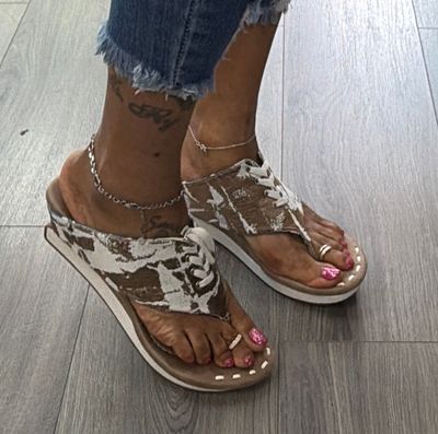 Kammy Reversible Sandal