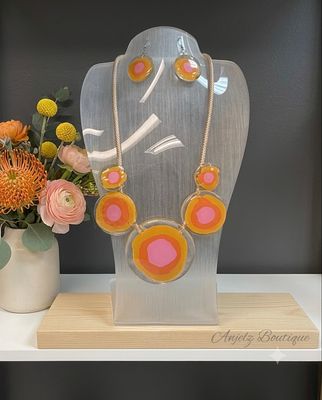 Resin Yellow/Orange Necklace Set
