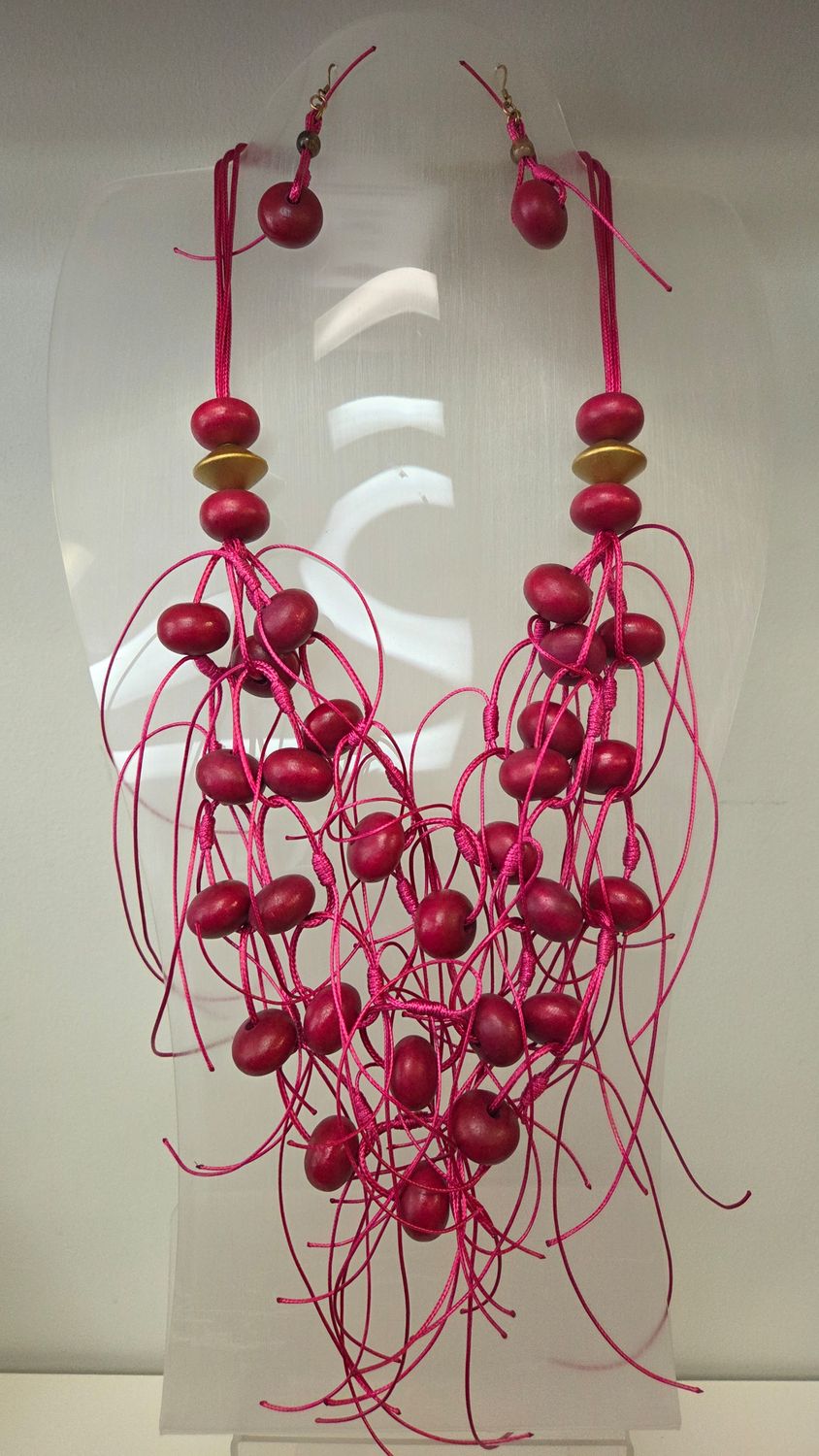 Stringy Wooden Necklace Set
