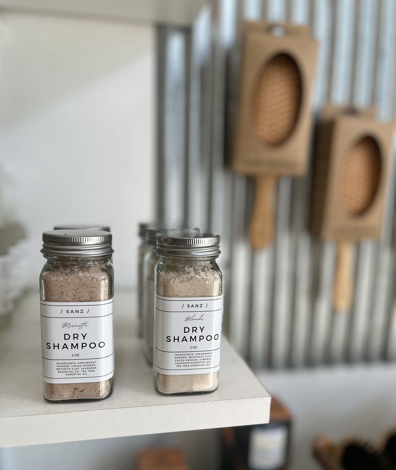 Dry Shampoo Shaker Bottle, Color: Brunette