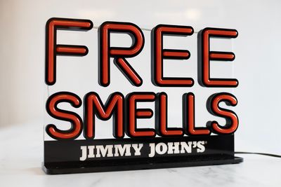 FREE SMELLS DESKTOP NEON